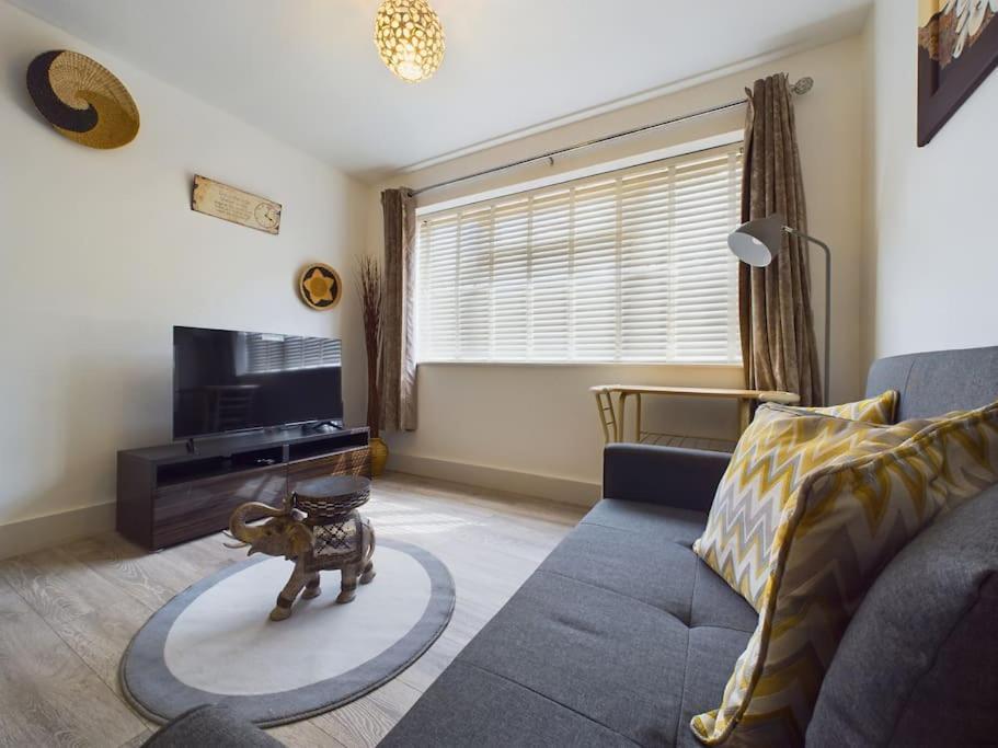 Fabulous Quiet Chelmsford Apartment - Free Parking Exterior photo