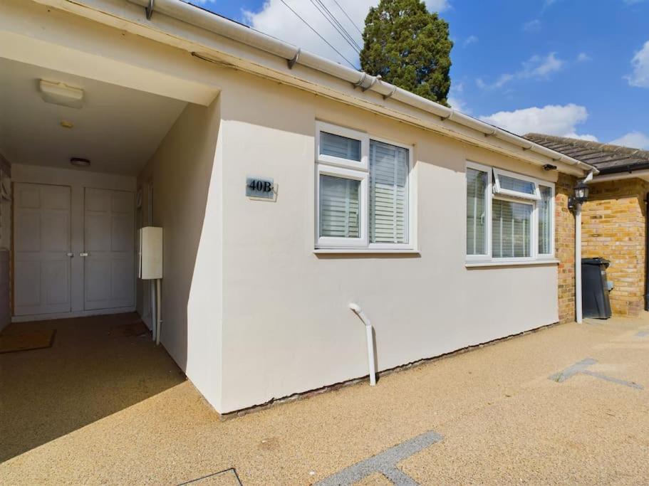 Fabulous Quiet Chelmsford Apartment - Free Parking Exterior photo